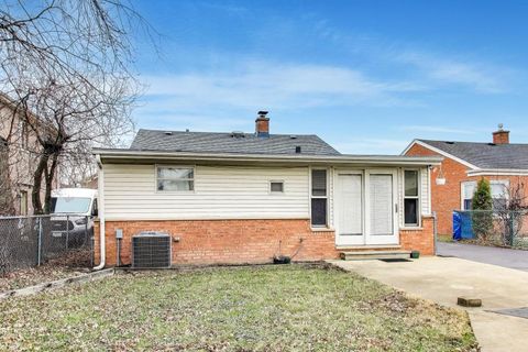 Tiny photo for 8334 N New England Avenue, Niles, IL 60714 (MLS # 12570430)