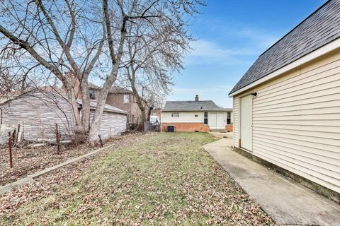 Tiny photo for 8334 N New England Avenue, Niles, IL 60714 (MLS # 12570430)