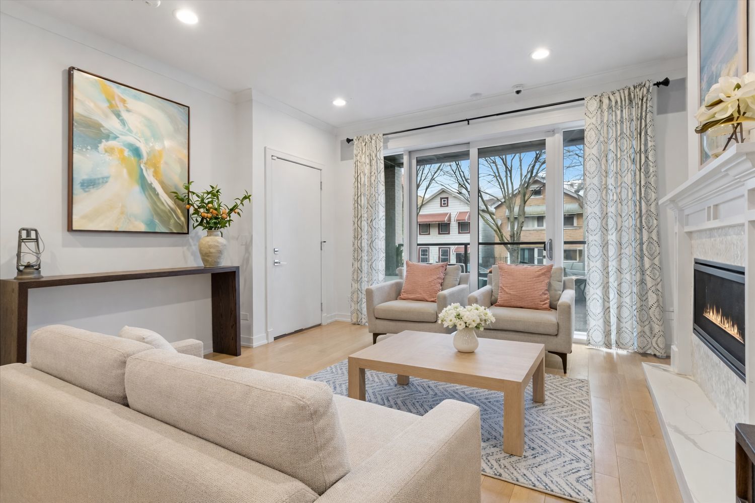 1513 W Walton Street 1