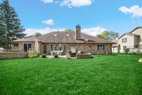 Tiny photo for 708 Galway Lane, Prospect Heights, IL 60070 (MLS # 12675540)