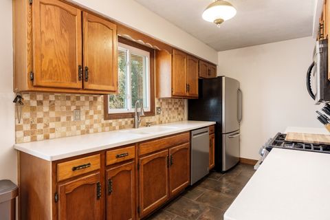 Tiny photo for 4404 HARVEST Trail, Loves Park, IL 61111 (MLS # 12502832)