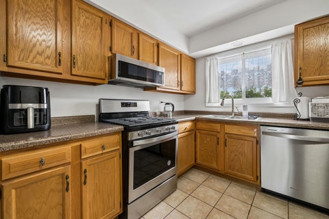 Tiny photo for 9364 Golf Road #2B, Des Plaines, IL 60016 (MLS # 12764287)