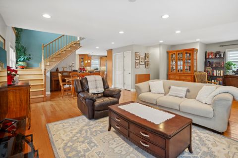 Tiny photo for 420 Radcliffe Avenue, Des Plaines, IL 60016 (MLS # 12530707)