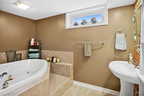 Tiny photo for 420 Radcliffe Avenue, Des Plaines, IL 60016 (MLS # 12530707)