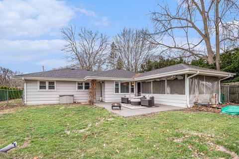 Tiny photo for 3804 Grove Avenue, McHenry, IL 60050 (MLS # 12607963)