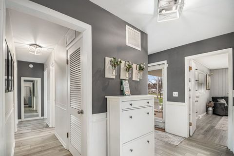 Tiny photo for 3804 Grove Avenue, McHenry, IL 60050 (MLS # 12607963)