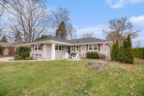 Photo of 3804 Grove Avenue, McHenry, IL 60050 (MLS # 12607963)