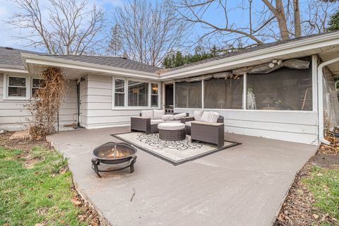 Tiny photo for 3804 Grove Avenue, McHenry, IL 60050 (MLS # 12607963)