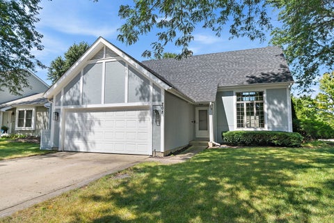 Photo of 208 Carol Ann Drive, Streamwood, IL 60107 (MLS # 12754120)