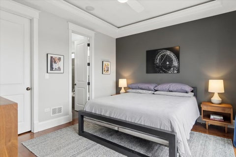 Tiny photo for 5647 N CLARK Street #402, Chicago, IL 60660 (MLS # 12768187)
