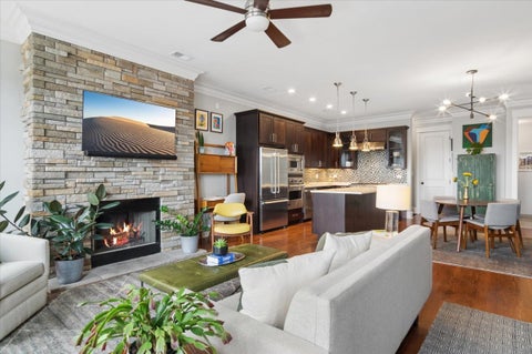 Tiny photo for 5647 N CLARK Street #402, Chicago, IL 60660 (MLS # 12768187)
