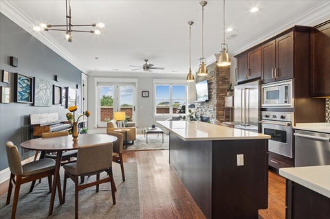 Tiny photo for 5647 N CLARK Street #402, Chicago, IL 60660 (MLS # 12768187)