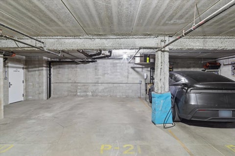 Tiny photo for 5647 N CLARK Street #402, Chicago, IL 60660 (MLS # 12768187)
