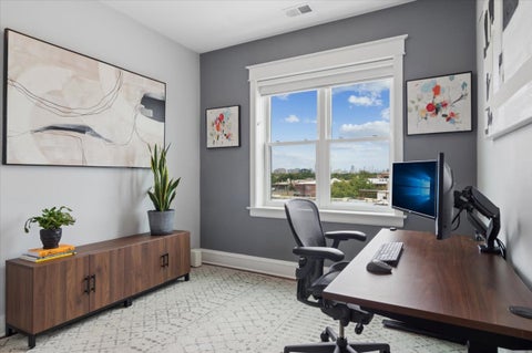 Tiny photo for 5647 N CLARK Street #402, Chicago, IL 60660 (MLS # 12768187)