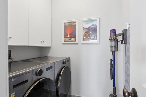 Tiny photo for 5647 N CLARK Street #402, Chicago, IL 60660 (MLS # 12768187)