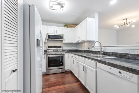 Tiny photo for 680 Mill Circle #203, Wheeling, IL 60090 (MLS # 12678273)
