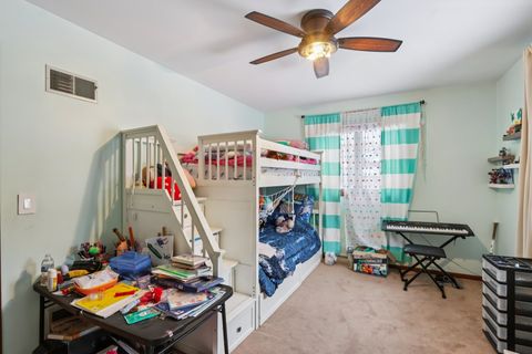 Tiny photo for 2300 Bellaire Court, Des Plaines, IL 60016 (MLS # 12529435)