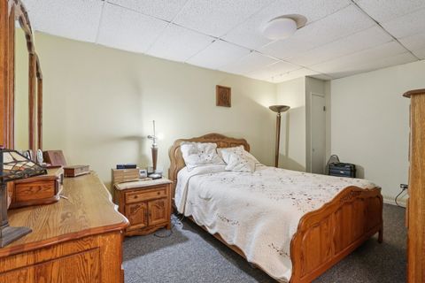 Tiny photo for 2300 Bellaire Court, Des Plaines, IL 60016 (MLS # 12529435)