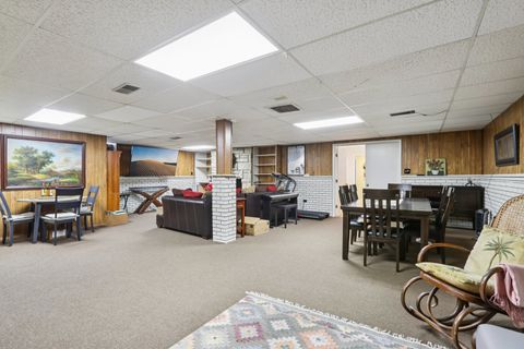 Tiny photo for 2300 Bellaire Court, Des Plaines, IL 60016 (MLS # 12529435)