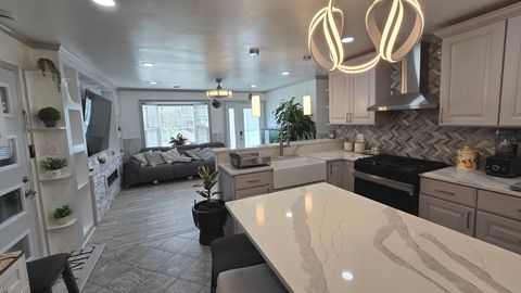 Tiny photo for 714 Russet Lane, Streamwood, IL 60107 (MLS # 12616697)