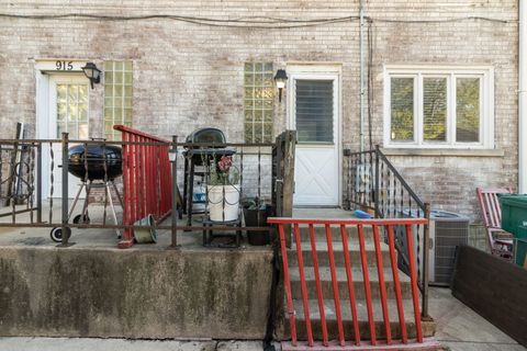 Tiny photo for 913 N Raynor Avenue, Joliet, IL 60435 (MLS # 12501150)