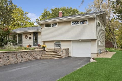 Tiny photo for 305 Poplar Lane, New Lenox, IL 60451 (MLS # 12499436)