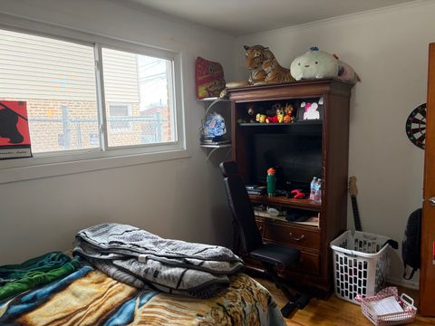 Tiny photo for 8417 S Scottsdale Avenue, Chicago, IL 60652 (MLS # 12579748)