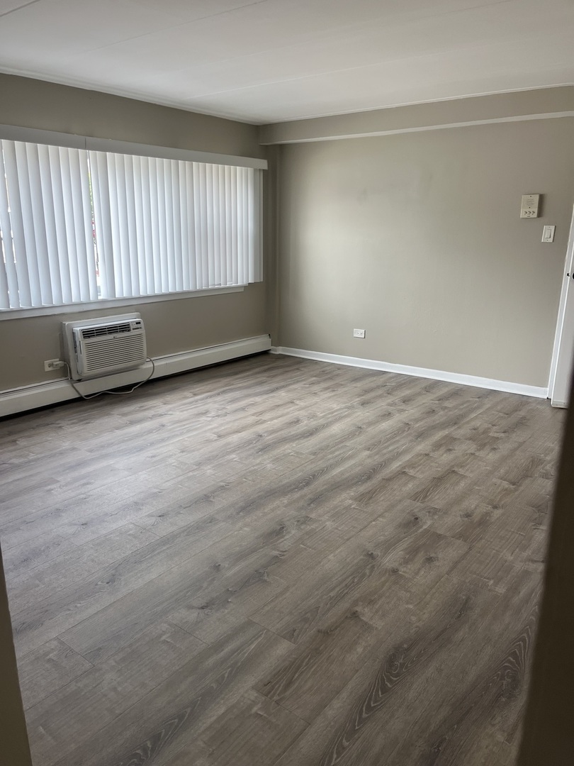 10805 S Lloyd Drive 2