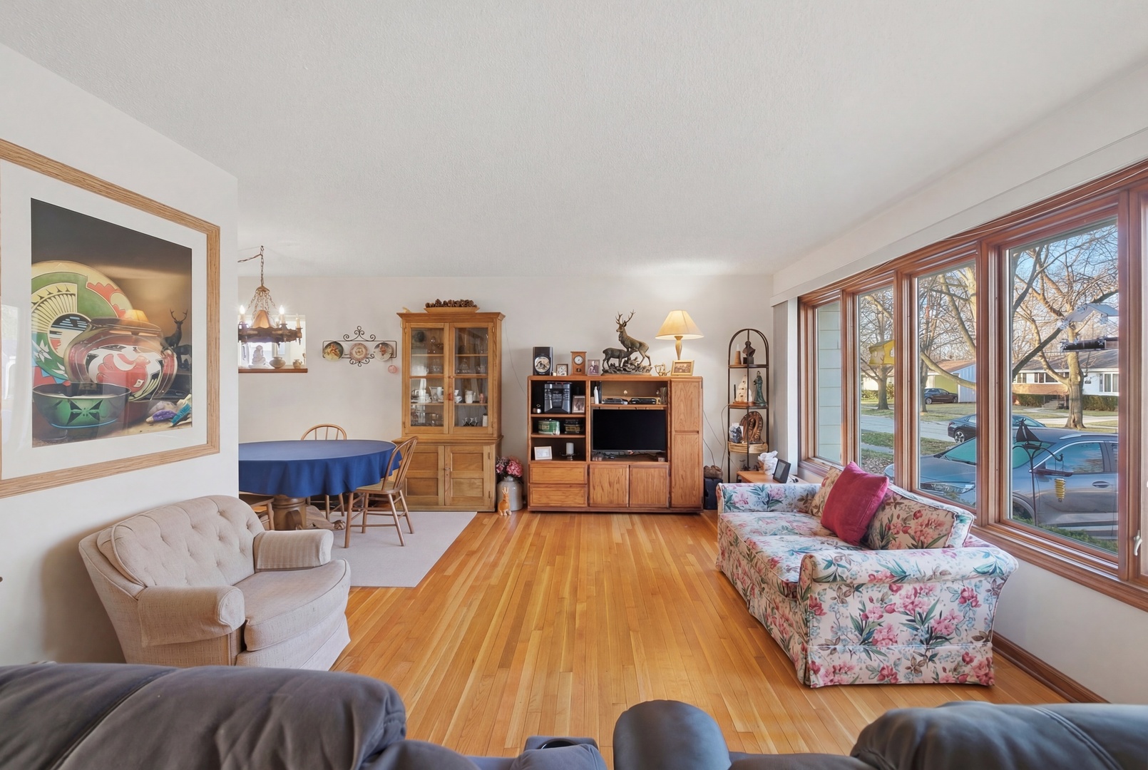 731 N Gibbons Avenue