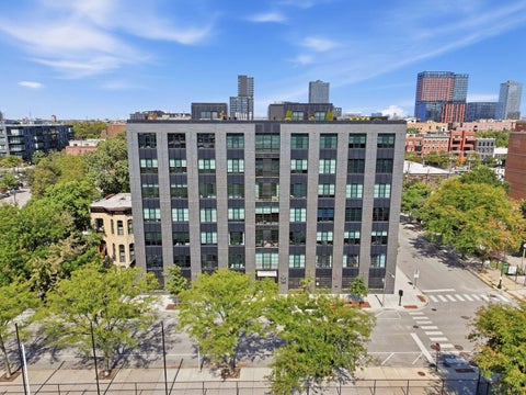 Photo of 1400 W Monroe Street #2B, Chicago, IL 60607 (MLS # 12750295)