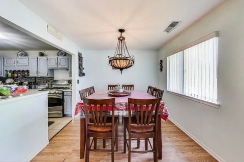 Tiny photo for 350 Newgate Court #2Z, Schaumburg, IL 60193 (MLS # 12521253)