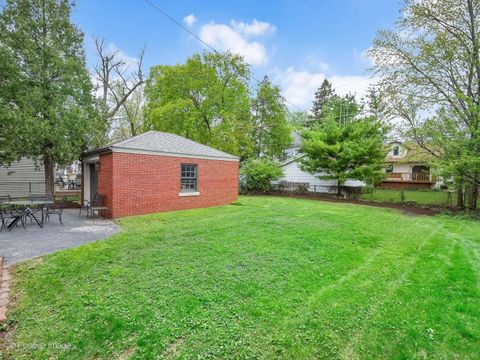 Tiny photo for 525 N Stone Avenue, La Grange Park, IL 60526 (MLS # 12622664)