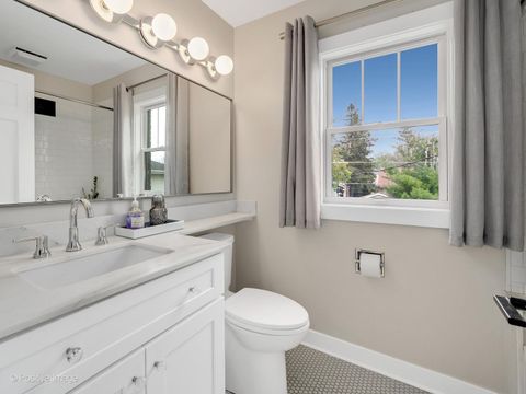 Tiny photo for 525 N Stone Avenue, La Grange Park, IL 60526 (MLS # 12622664)