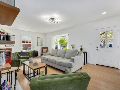 Tiny photo for 525 N Stone Avenue, La Grange Park, IL 60526 (MLS # 12622664)