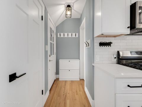 Tiny photo for 525 N Stone Avenue, La Grange Park, IL 60526 (MLS # 12622664)