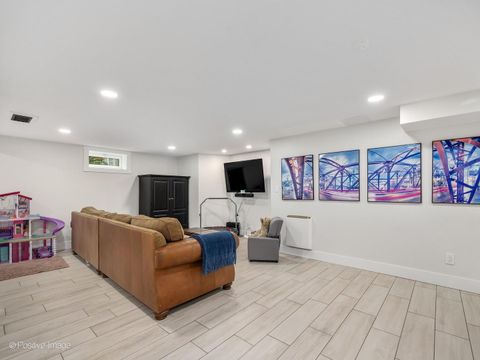 Tiny photo for 525 N Stone Avenue, La Grange Park, IL 60526 (MLS # 12622664)