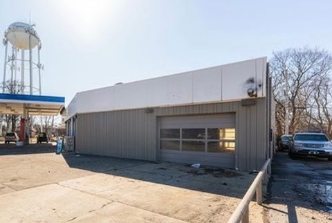 451 W Virginia Street Crystal Lake IL 60015