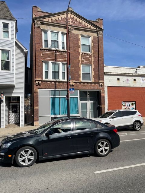 3538 W North Avenue Chicago IL 60647