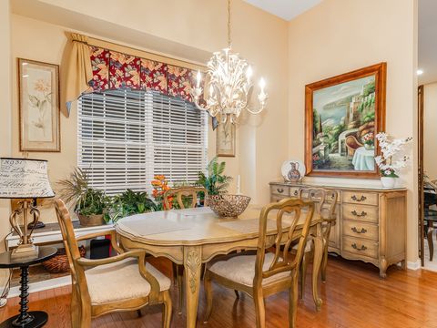 Tiny photo for 2805 Bond Circle #2805, Naperville, IL 60563 (MLS # 12588581)