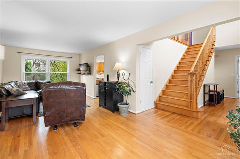 Tiny photo for 705 Gregor Lane, Wheeling, IL 60090 (MLS # 12630052)