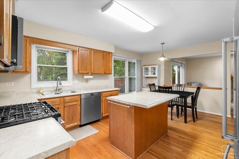 Tiny photo for 705 Gregor Lane, Wheeling, IL 60090 (MLS # 12630052)