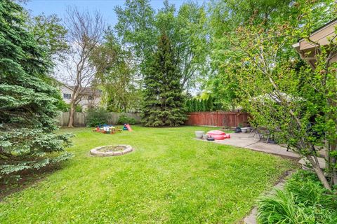 Tiny photo for 705 Gregor Lane, Wheeling, IL 60090 (MLS # 12630052)
