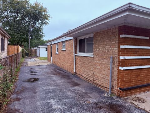 Tiny photo for 14738 Blackstone Avenue, Dolton, IL 60419 (MLS # 12501124)