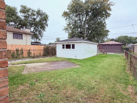 Tiny photo for 14738 Blackstone Avenue, Dolton, IL 60419 (MLS # 12501124)