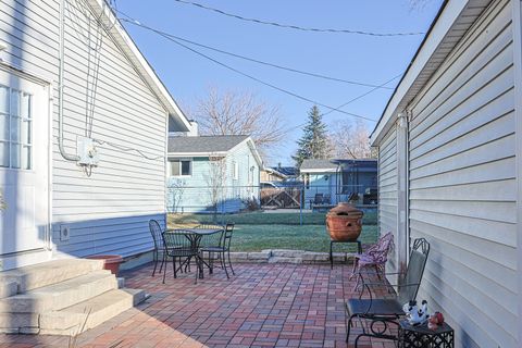 Tiny photo for 1501 Pawnee Road, Carpentersville, IL 60110 (MLS # 12550318)