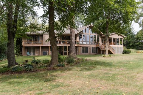 Tiny photo for 11N060 Johnstown Road, Elgin, IL 60124 (MLS # 12509372)