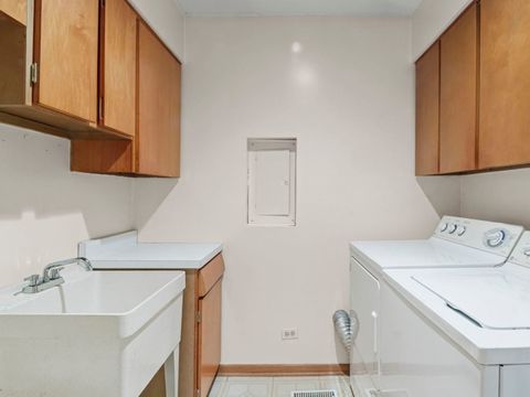 Tiny photo for 1194 Cedar Lane, Elk Grove Village, IL 60007 (MLS # 12485875)