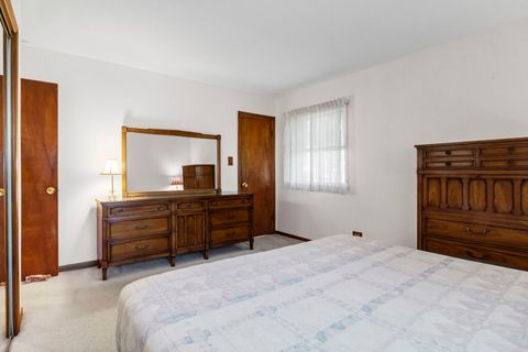 Tiny photo for 1194 Cedar Lane, Elk Grove Village, IL 60007 (MLS # 12485875)