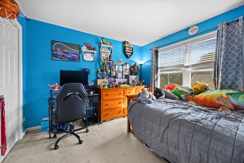 Tiny photo for 24 Hilltop Lane, South Elgin, IL 60177 (MLS # 12782856)