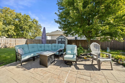 Tiny photo for 24 Hilltop Lane, South Elgin, IL 60177 (MLS # 12782856)